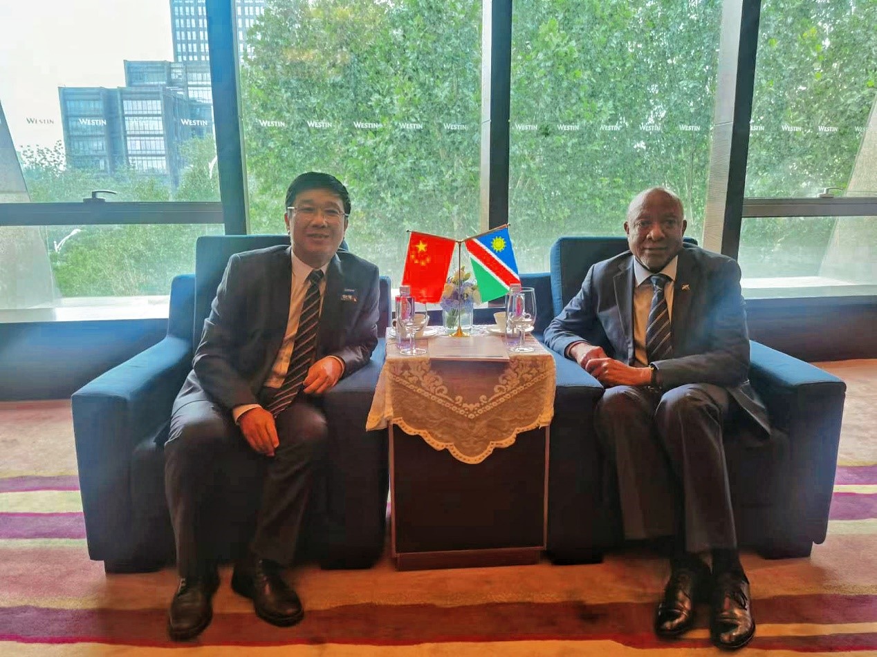 中非合作论坛期间leyu网站资源 董事长王平卫拜会三国总统